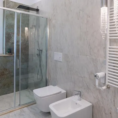 Гостьовий будинок White Loft By Symphonya Luxury