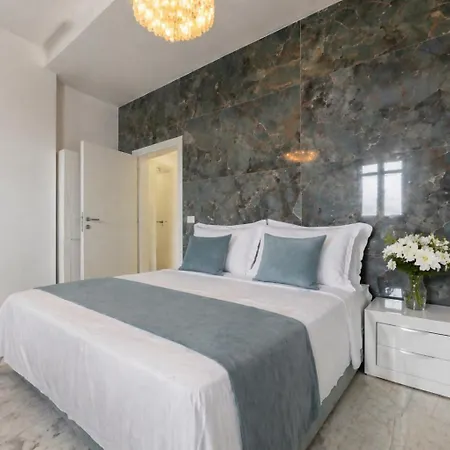White Loft By Symphonya Luxury Apartment