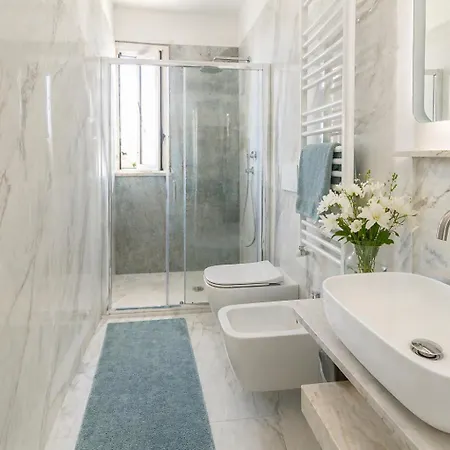 Apartment White Loft By Symphonya Luxury